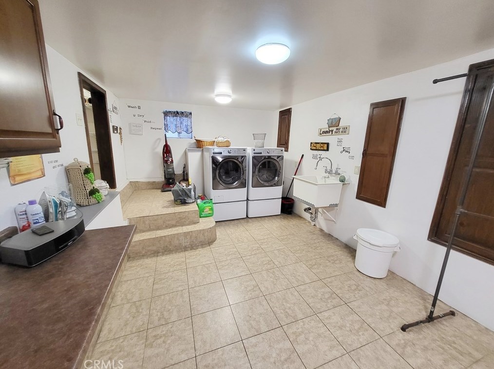 3976 Dwiggins St, Los Angeles CA  90063-1716 exterior