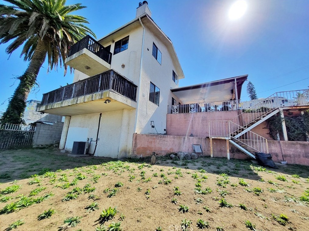 3976 Dwiggins St, Los Angeles CA  90063-1716 exterior
