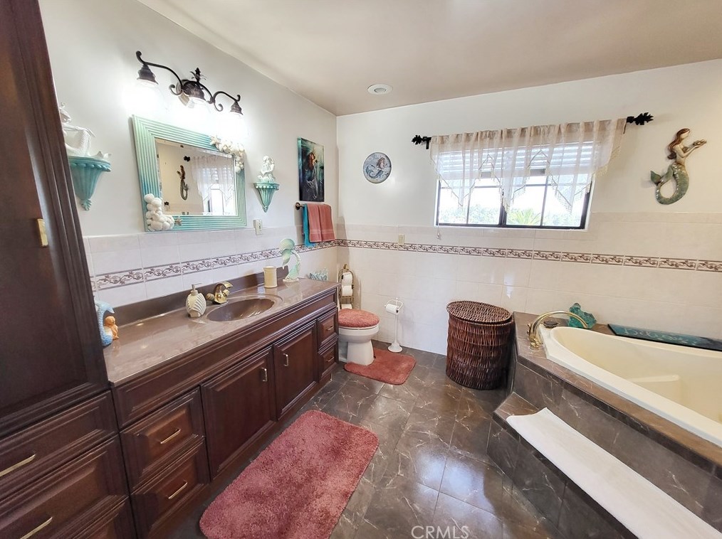 3976 Dwiggins St, Los Angeles CA  90063-1716 exterior