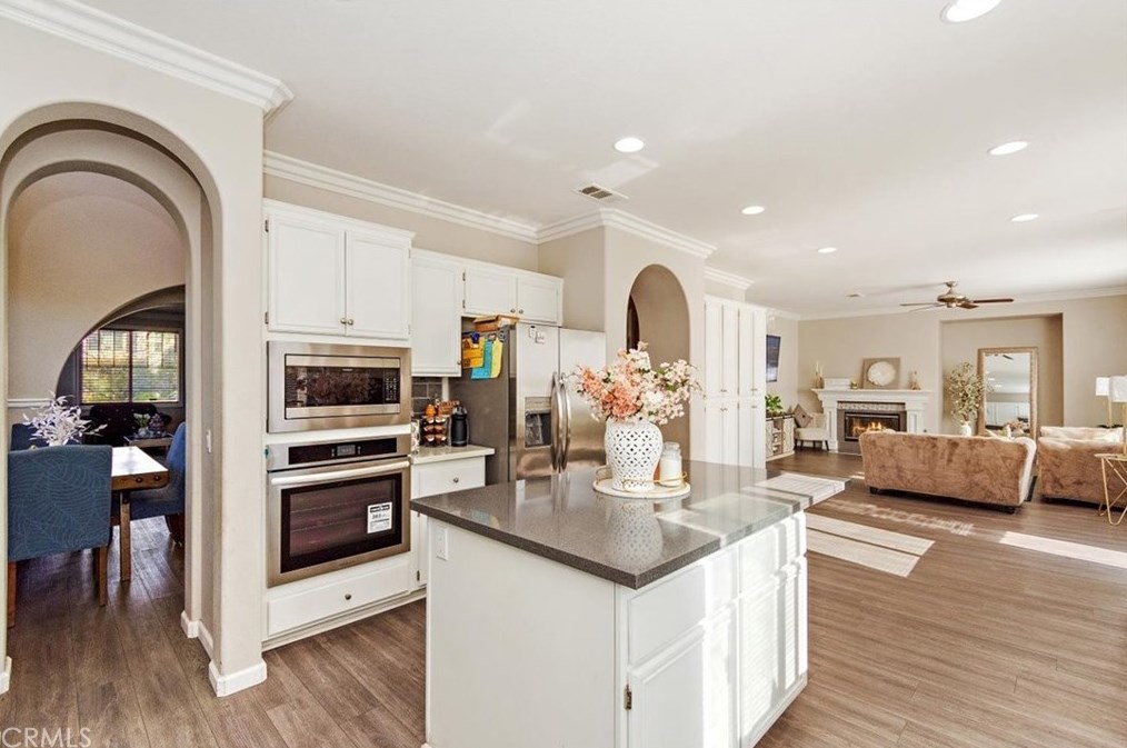 27655 Gladstone Dr, Moreno Valley CA  92555-5828 exterior