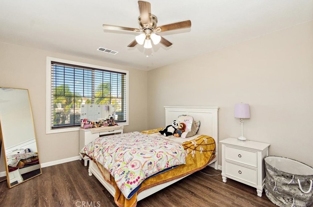 27655 Gladstone Dr, Moreno Valley CA  92555-5828 exterior