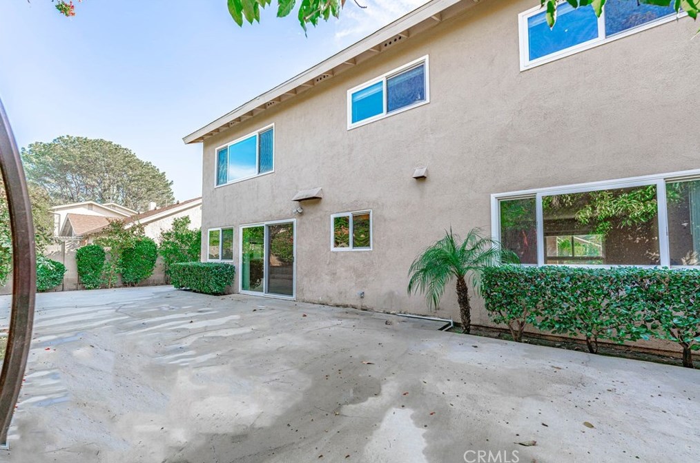 6147 James Alan St, Cypress CA  90630-3929 exterior