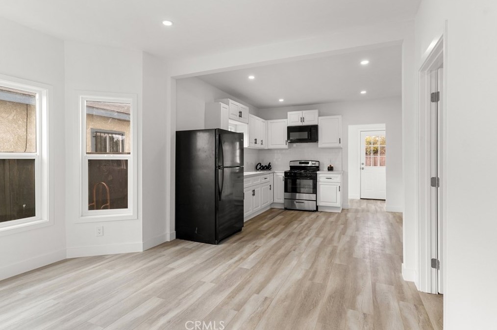 8917 Bandera St, Los Angeles CA  90002-1413 exterior