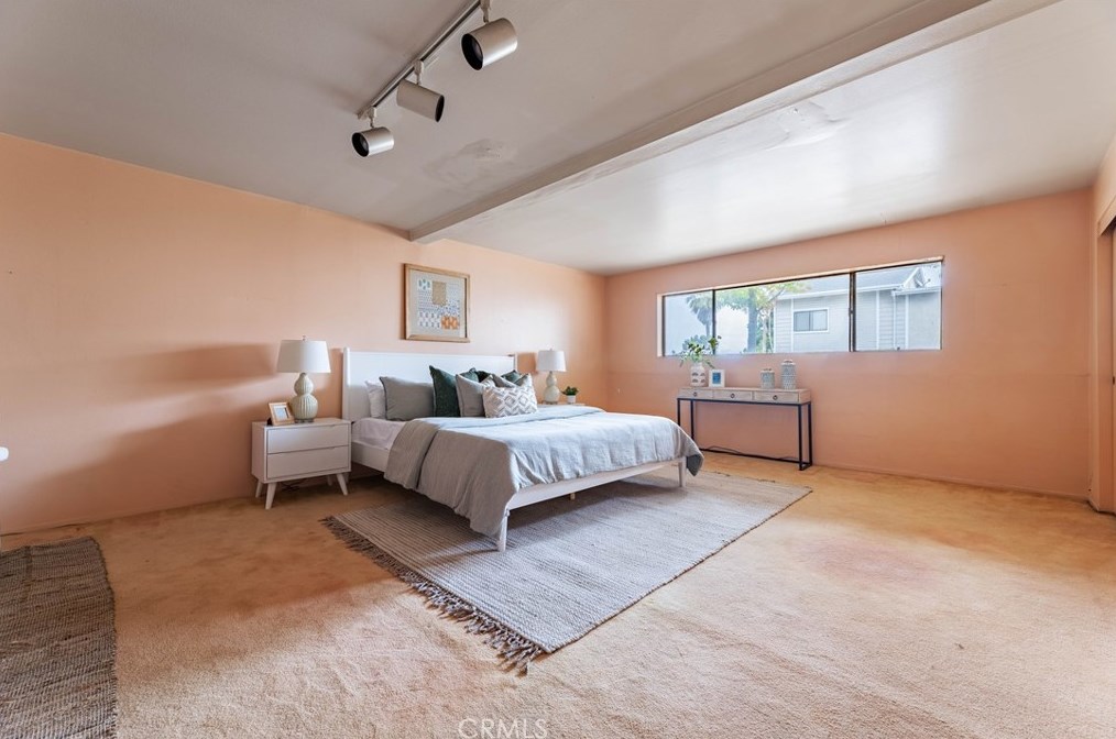 4658 Don Lorenzo Dr, Los Angeles CA  90008-4126 exterior