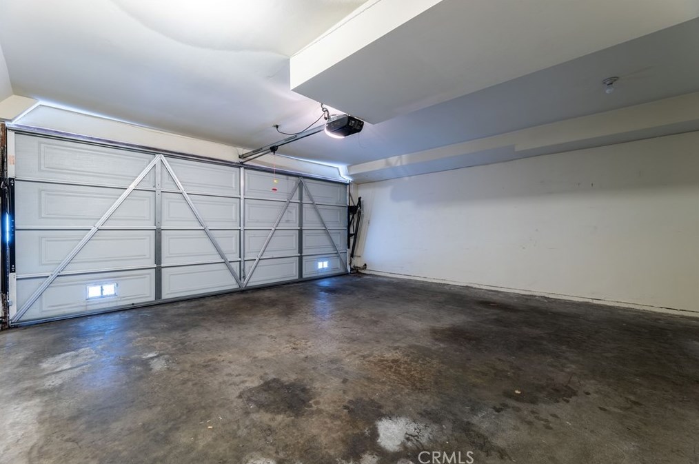 4658 Don Lorenzo Dr, Los Angeles CA  90008-4126 exterior