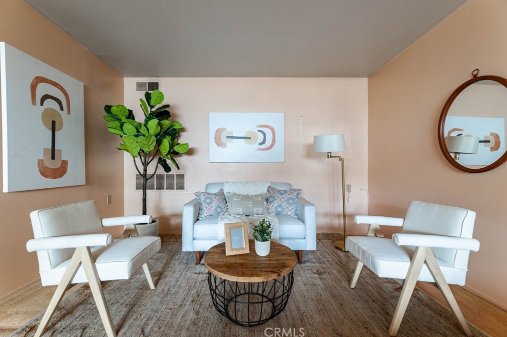 4658 Don Lorenzo Dr, Los Angeles CA  90008-4126 exterior