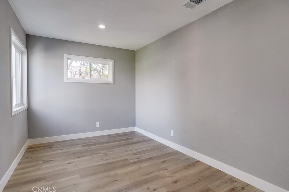 215 127th St, Los Angeles CA  90061-2714 exterior