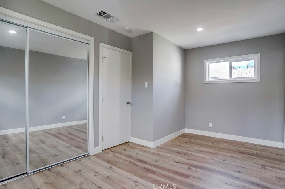 215 127th St, Los Angeles CA  90061-2714 exterior