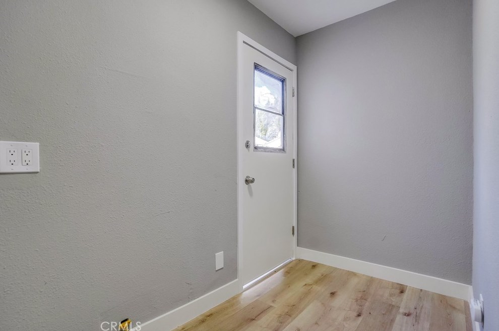 215 127th St, Los Angeles CA  90061-2714 exterior