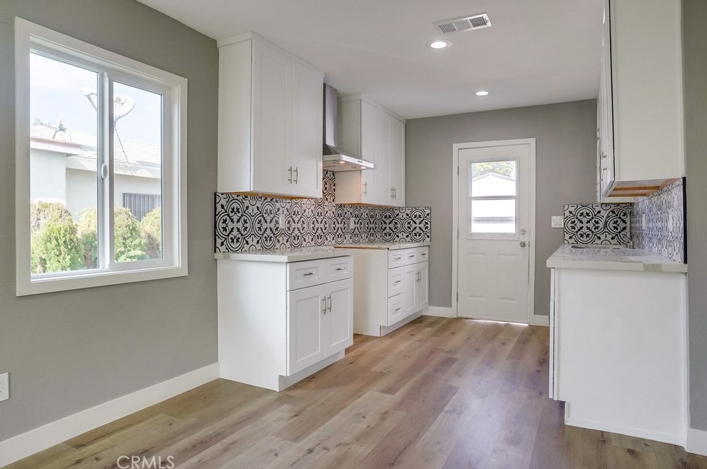 215 127th St, Los Angeles CA  90061-2714 exterior