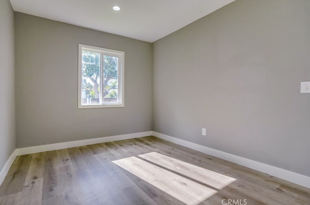 215 127th St, Los Angeles CA  90061-2714 exterior