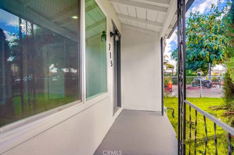 215 127th St, Los Angeles CA  90061-2714 exterior