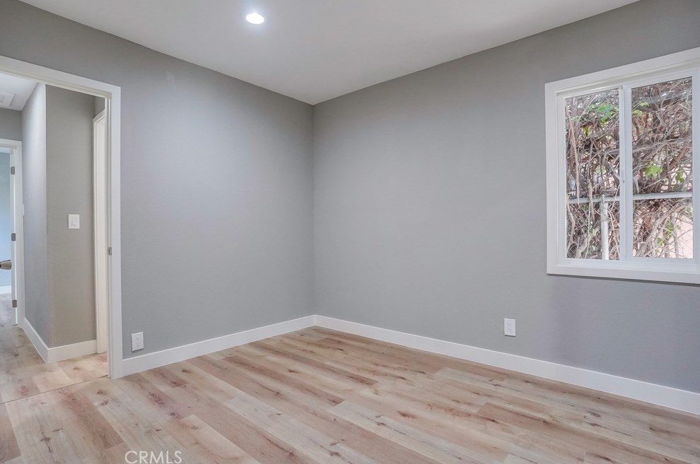 215 127th St, Los Angeles CA  90061-2714 exterior