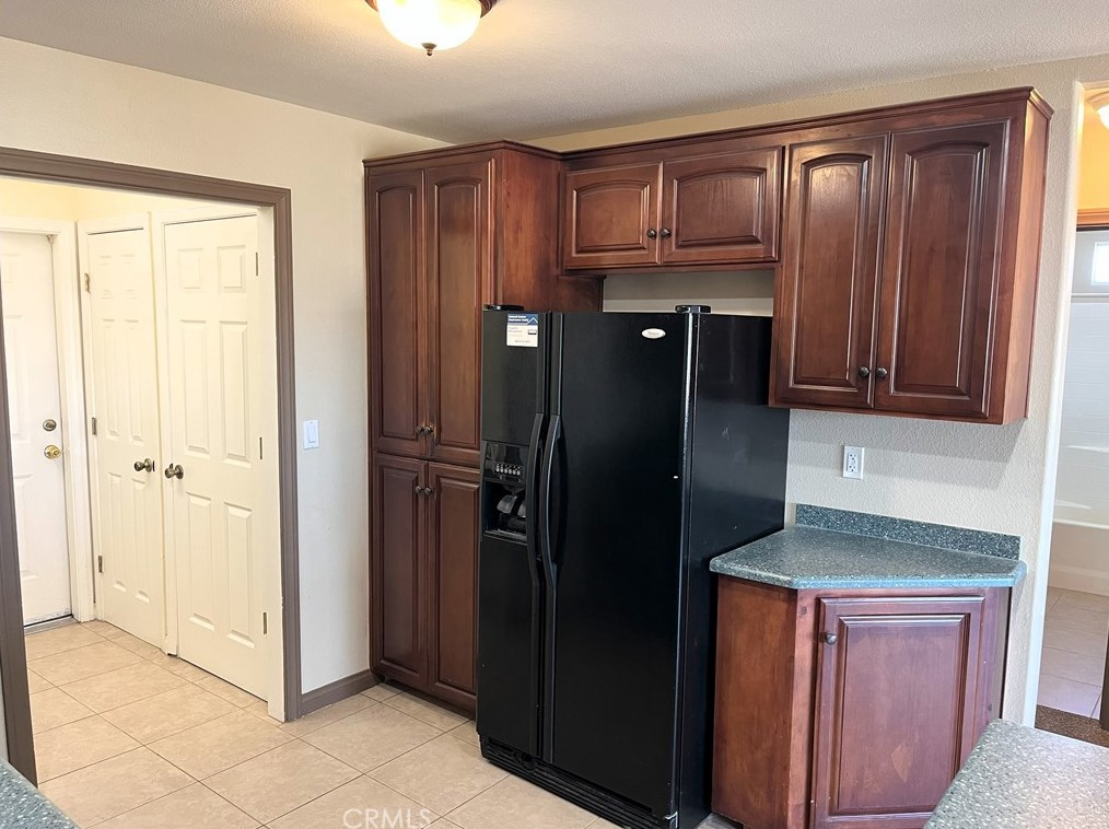 7007 Alpine Ave, Twntynine Plm CA  92277-2903 exterior