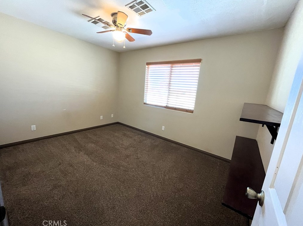 7007 Alpine Ave, Twntynine Plm CA  92277-2903 exterior