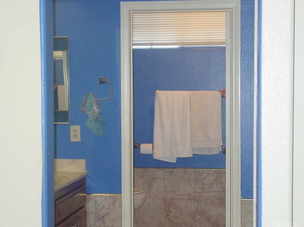 18700 Wright Pl, Artesia CA  90701-5658 exterior