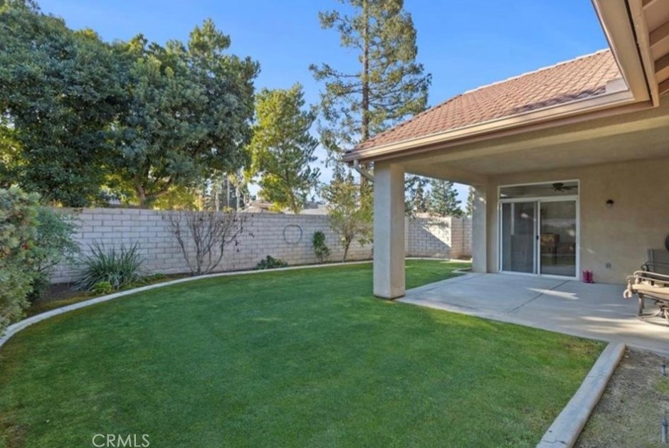 10017 Timeless Rose Ct, Bakersfield CA  93311-3730 exterior