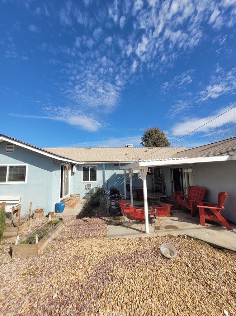 43865 Fig Ave, Lancaster CA  93534-5050 exterior