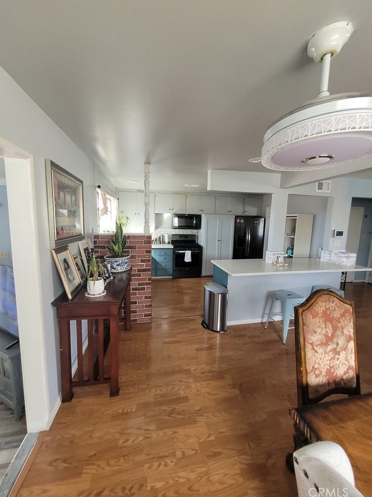 43865 Fig Ave, Lancaster CA  93534-5050 exterior