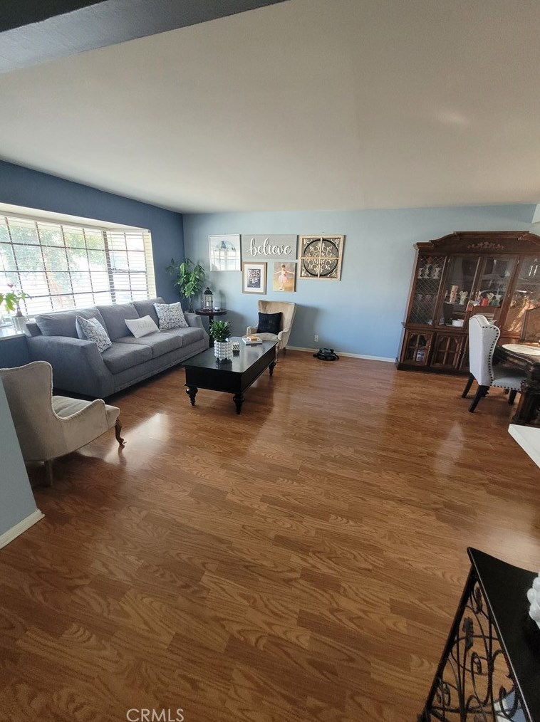 43865 Fig Ave, Lancaster CA  93534-5050 exterior