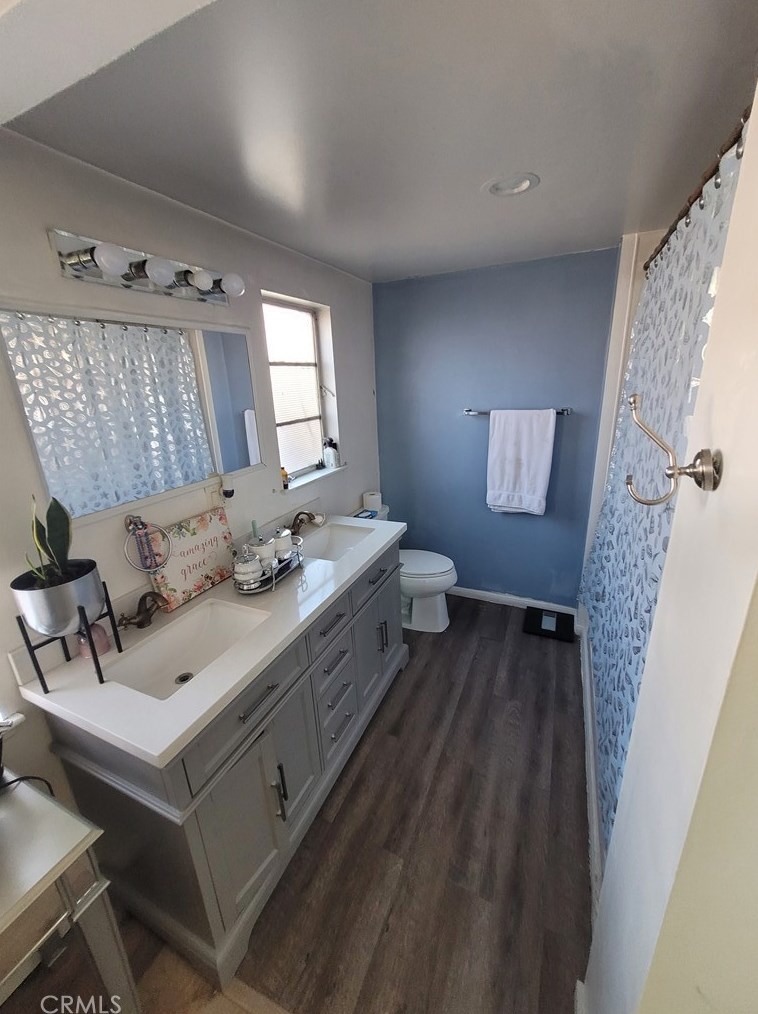 43865 Fig Ave, Lancaster CA  93534-5050 exterior