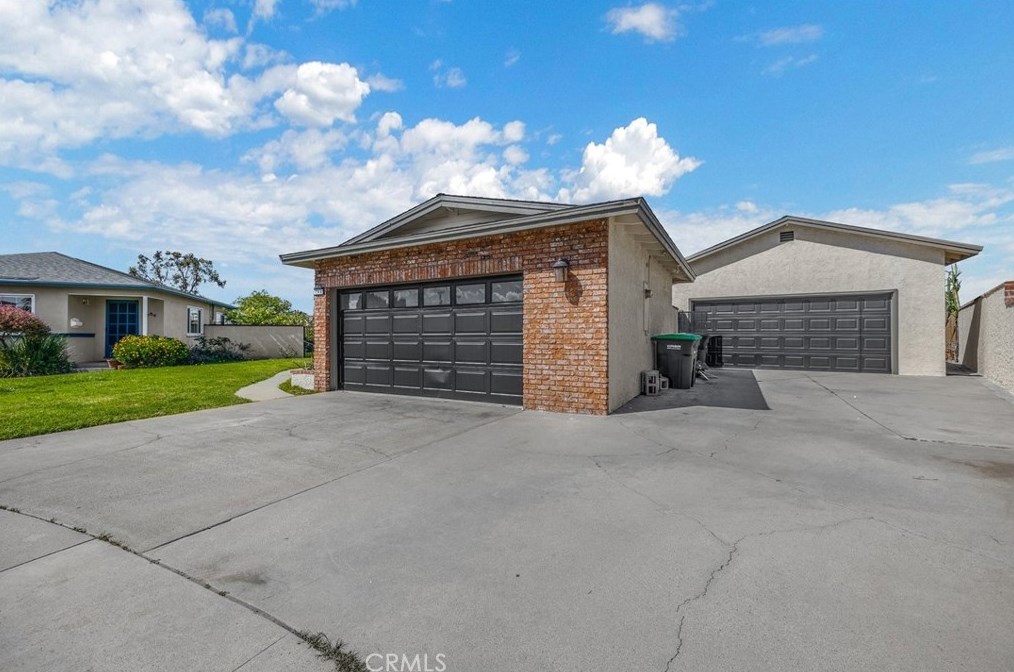 794 Shirley Dr, Orange CA  92867-7119 exterior