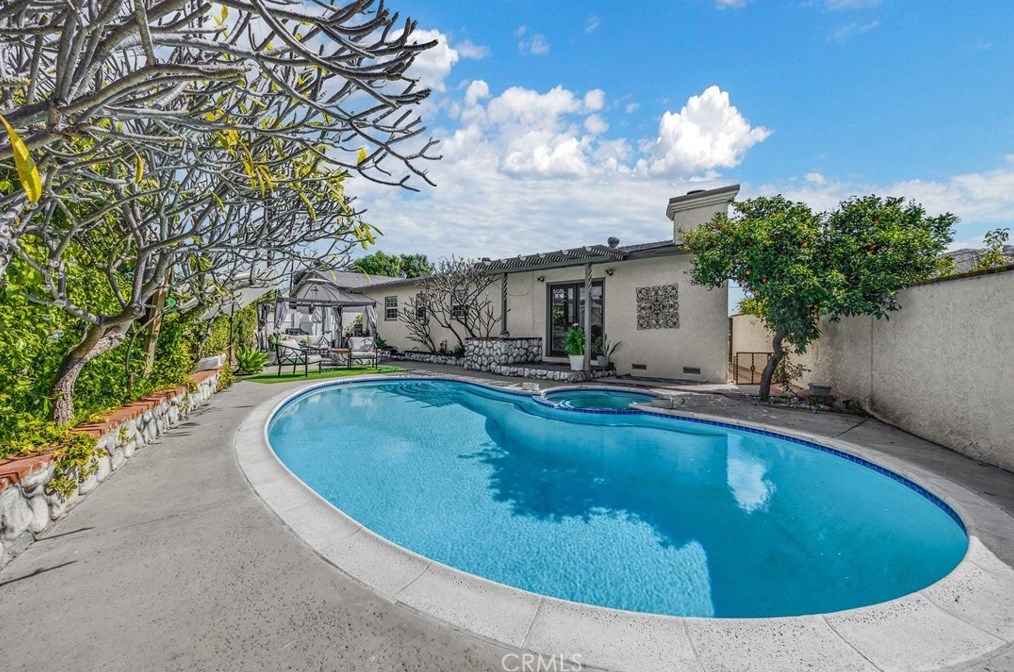 794 Shirley Dr, Orange CA  92867-7119 exterior