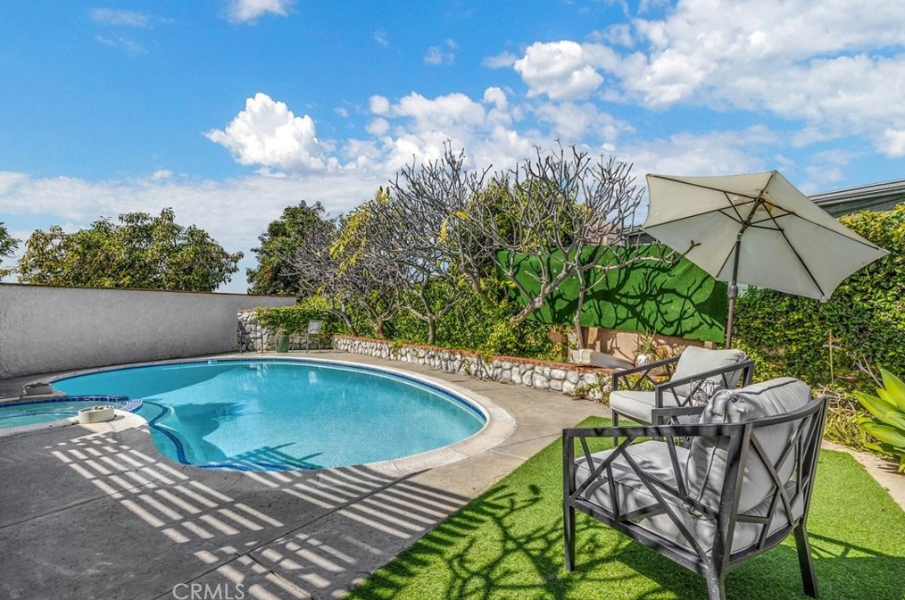 794 Shirley Dr, Orange CA  92867-7119 exterior