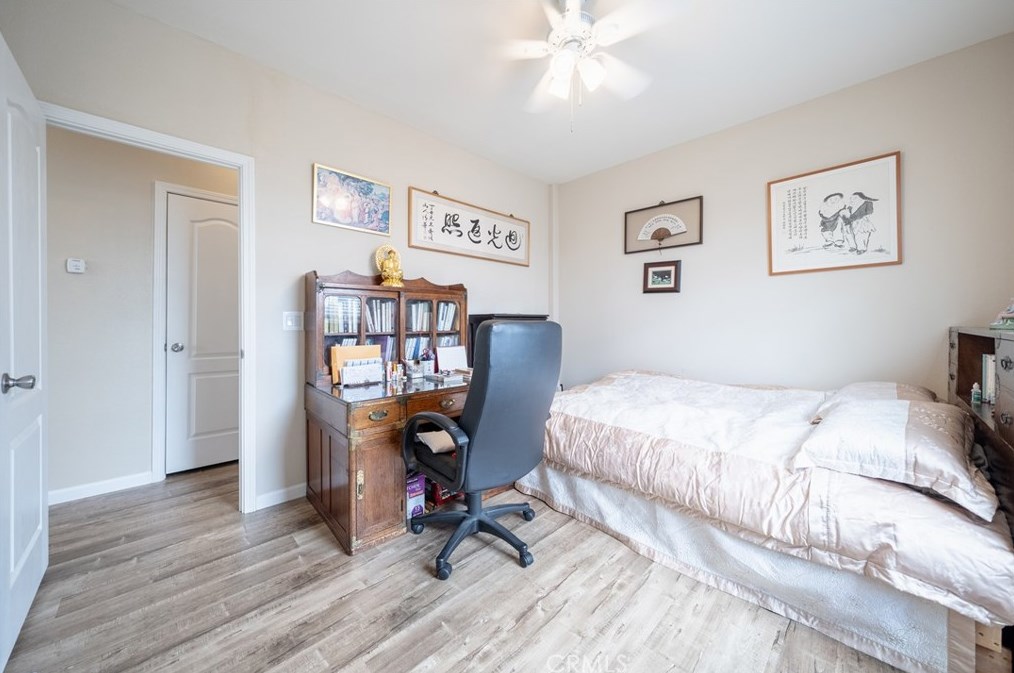 56 Maple Via, Anaheim CA  92801-1035 exterior