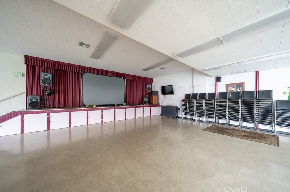 56 Maple Via, Anaheim CA  92801-1035 exterior