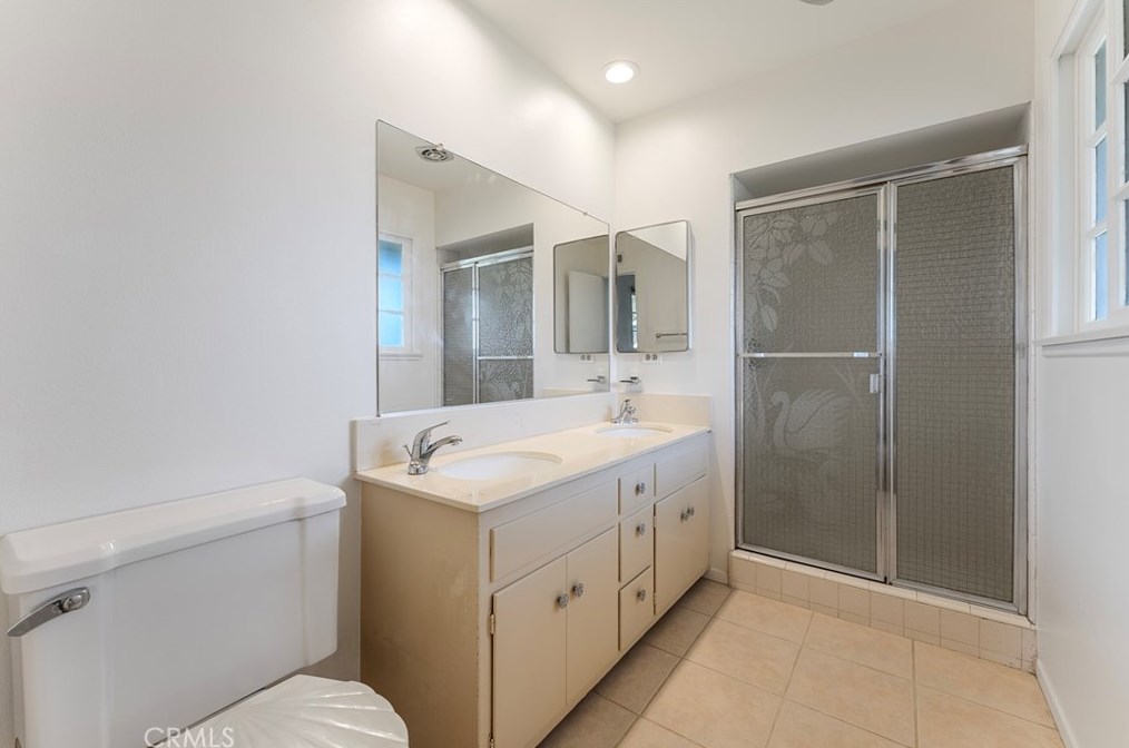 2456 Beechwood St, Orange CA  92865-2713 exterior