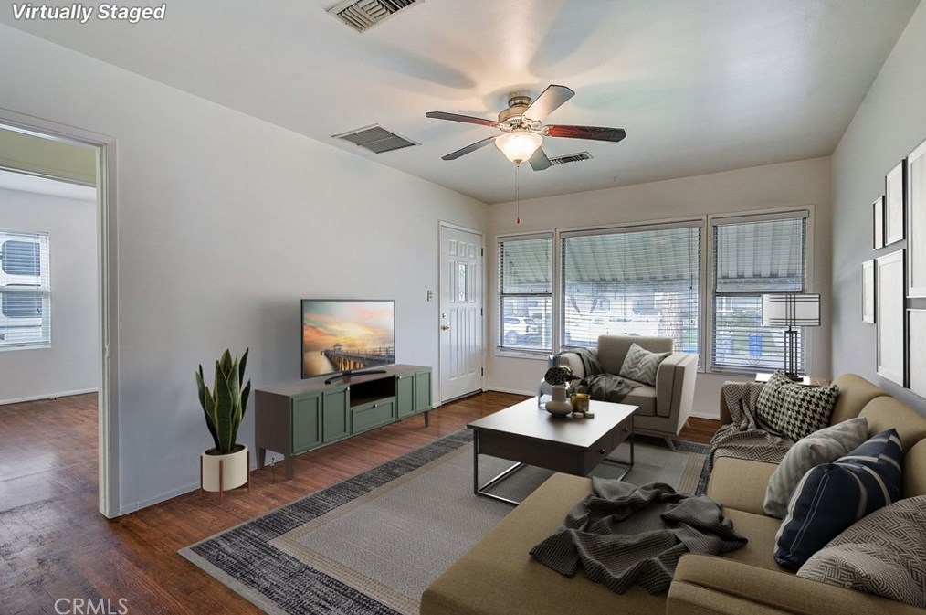 5032 Premiere Ave, Lakewood CA  90712-2712 exterior