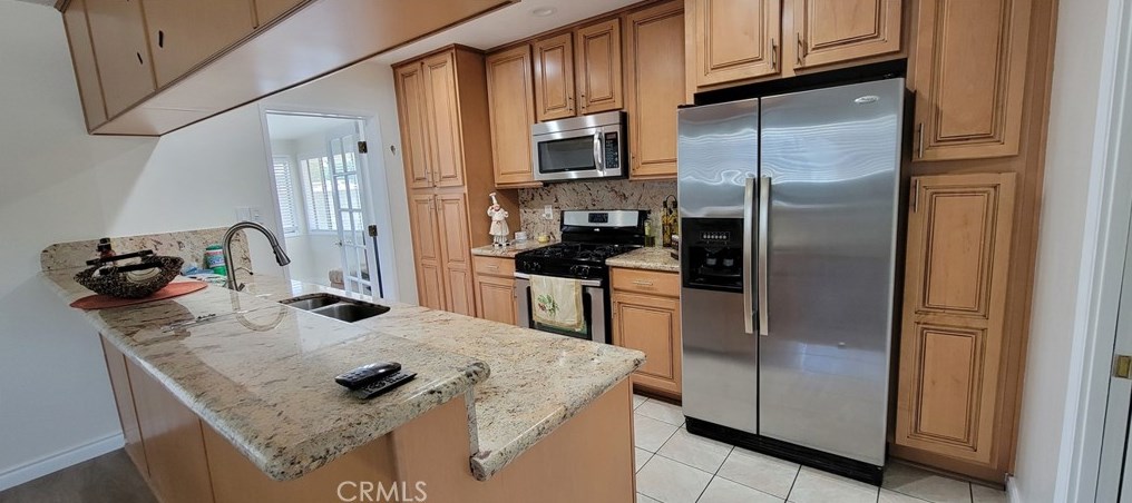 9412 Thistle Rd, Anaheim CA  92804-2332 exterior