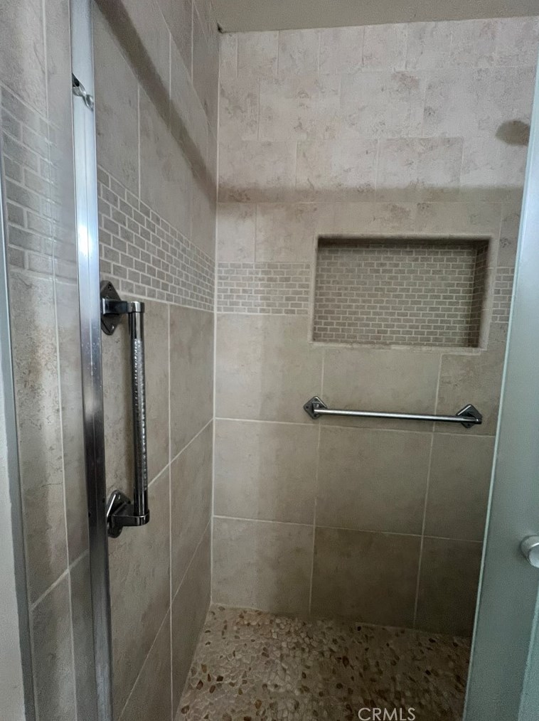 9908 Cedar St, Bellflower CA 90706-6910 exterior