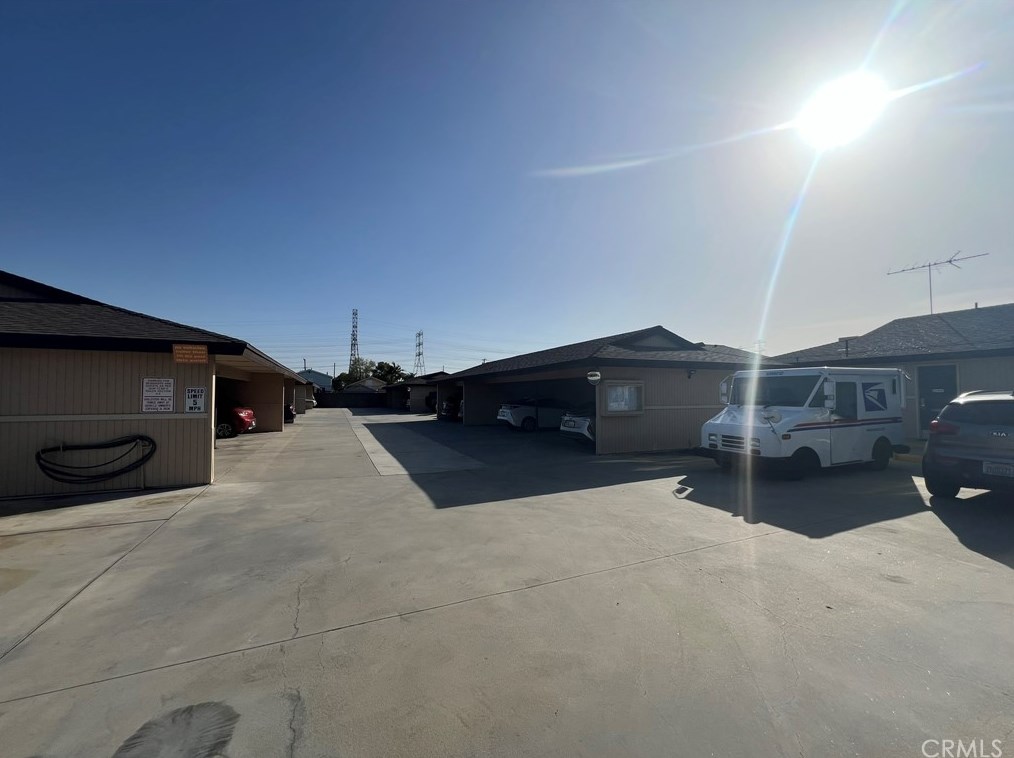 9908 Cedar St, Bellflower CA 90706-6910 exterior