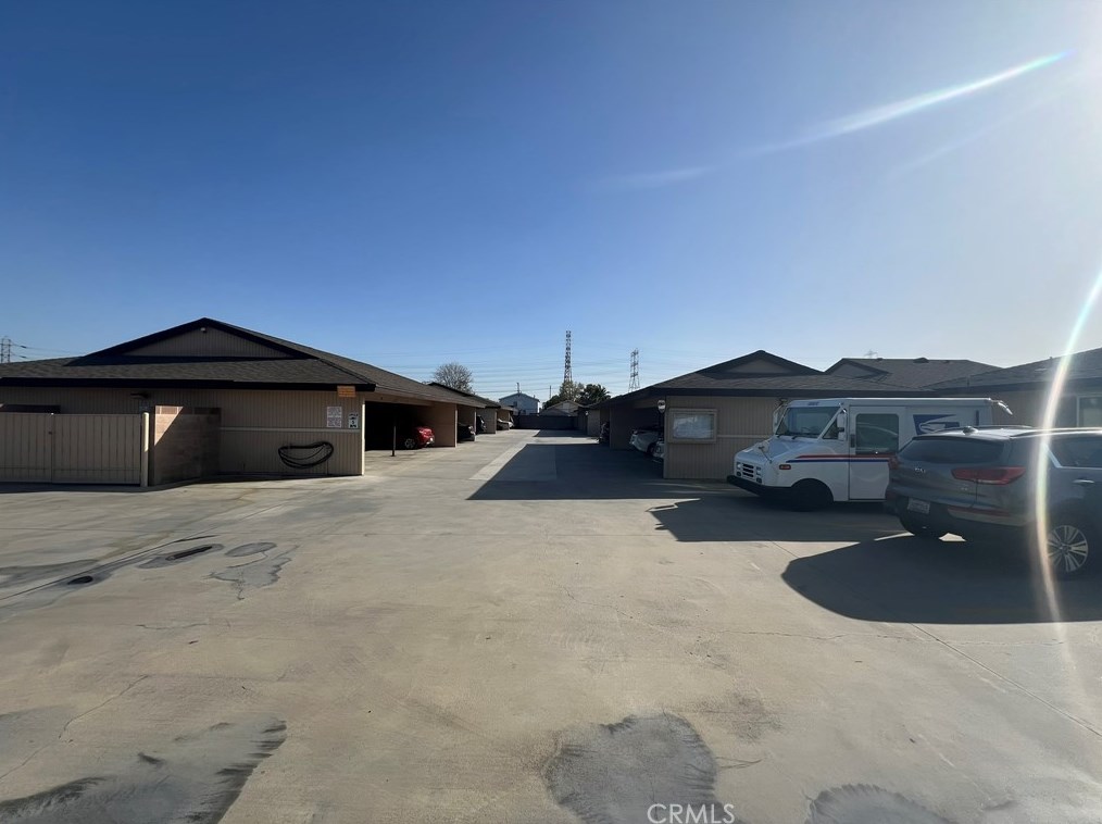 9908 Cedar St, Bellflower CA 90706-6910 exterior