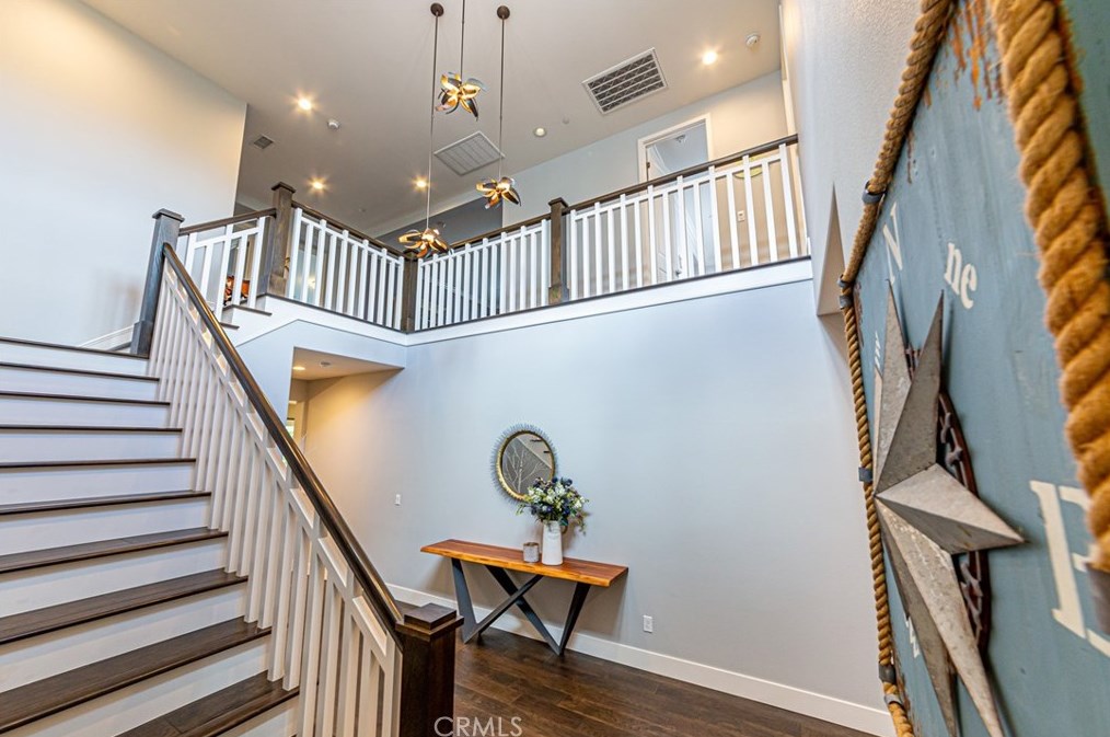 66 Gainsboro, Irvine CA  92620-2187 exterior