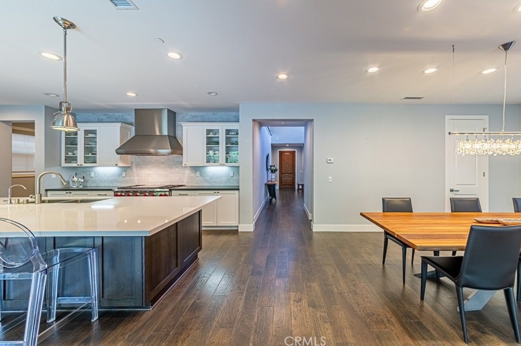 66 Gainsboro, Irvine CA  92620-2187 exterior