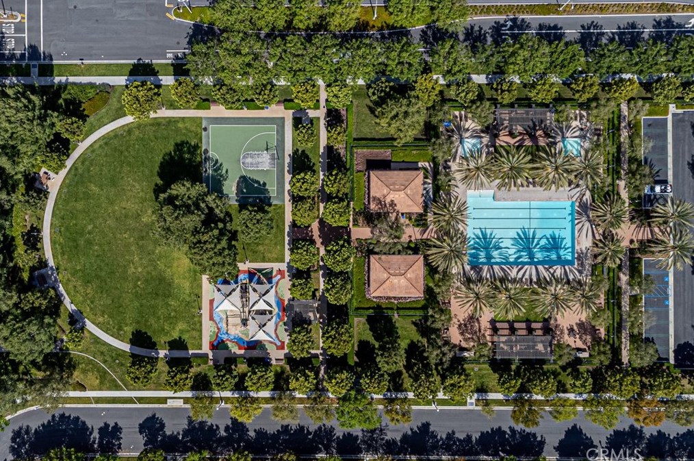 66 Gainsboro, Irvine CA  92620-2187 exterior