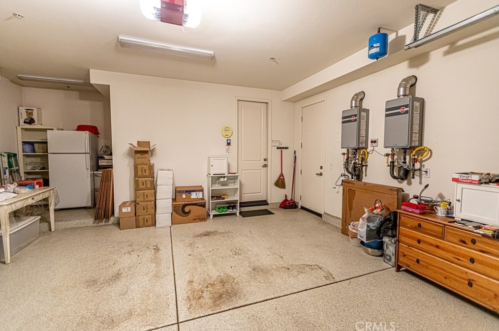 66 Gainsboro, Irvine CA  92620-2187 exterior