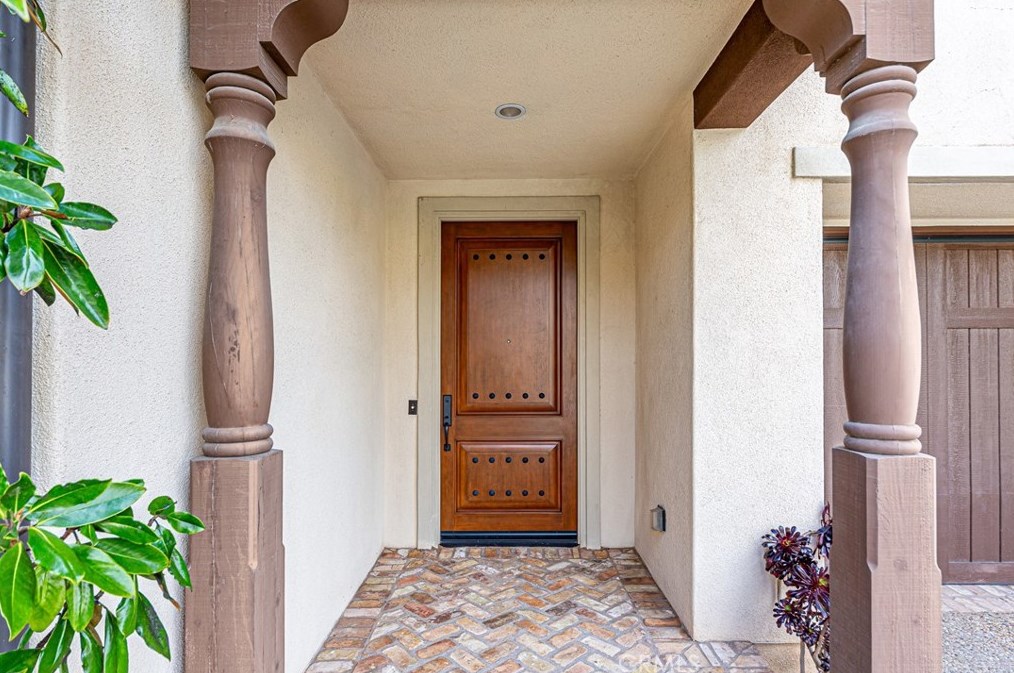 66 Gainsboro, Irvine CA  92620-2187 exterior