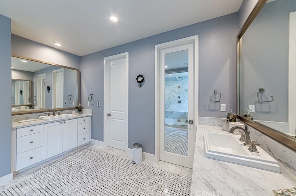 66 Gainsboro, Irvine CA  92620-2187 exterior