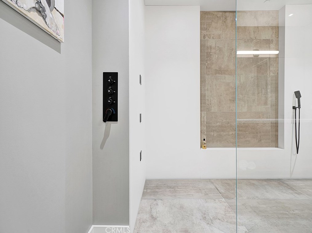 18646 Clubhouse Dr, Yorba Linda CA  92886-7057 exterior