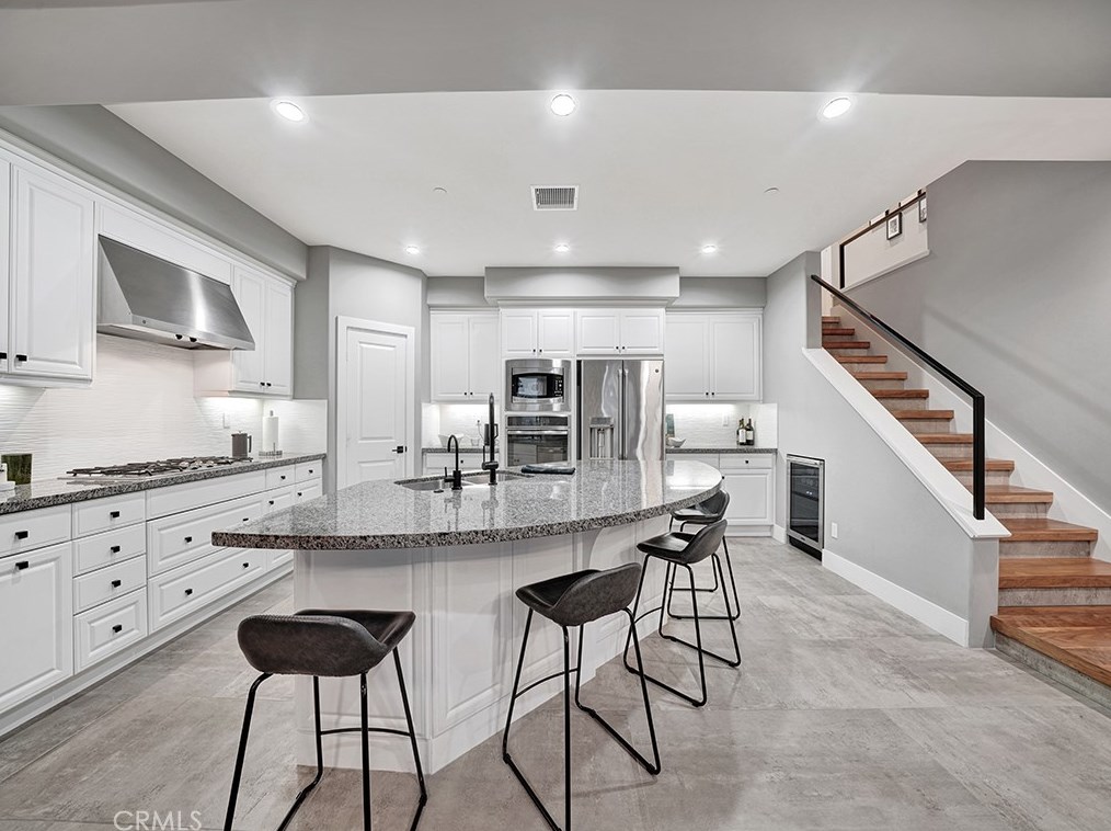 18646 Clubhouse Dr, Yorba Linda CA  92886-7057 exterior