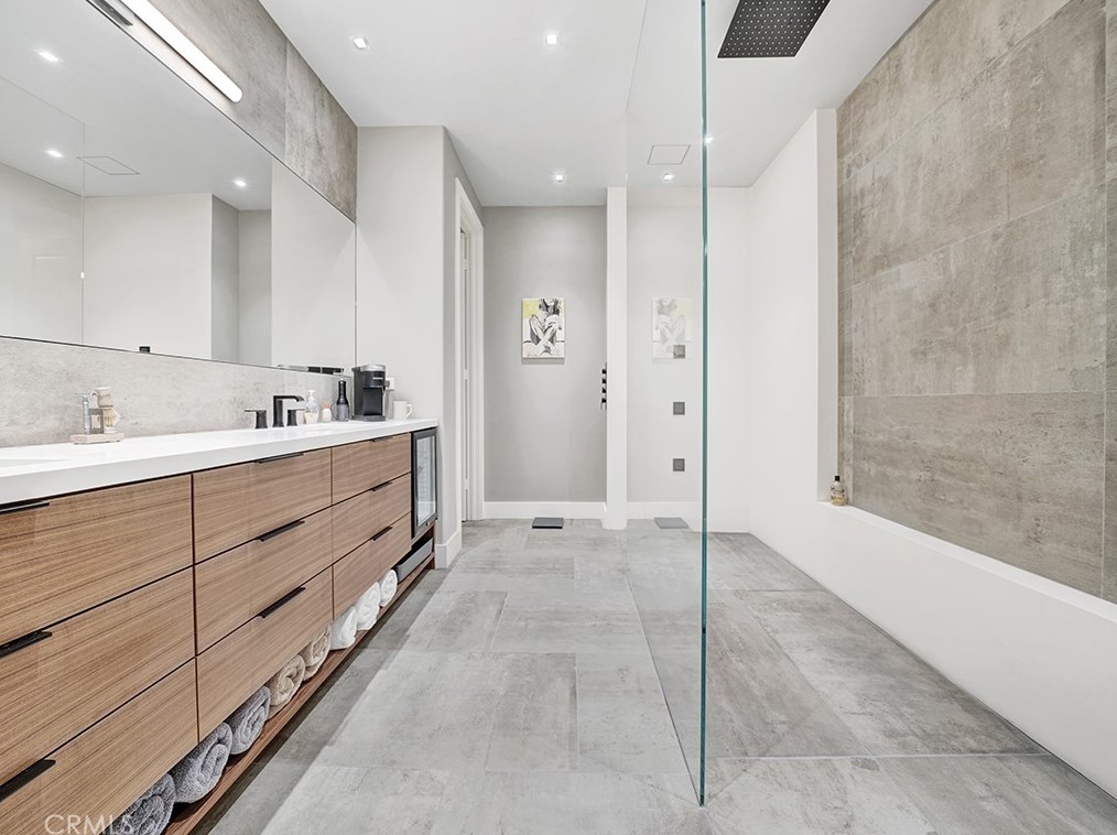 18646 Clubhouse Dr, Yorba Linda CA  92886-7057 exterior