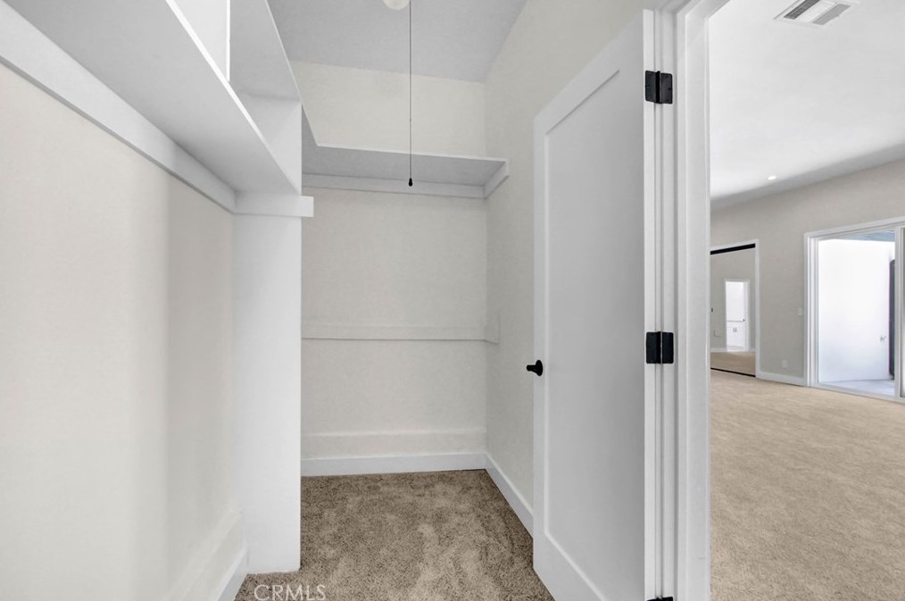 18871 Rosita St, Los Angeles CA  91356-5102 exterior