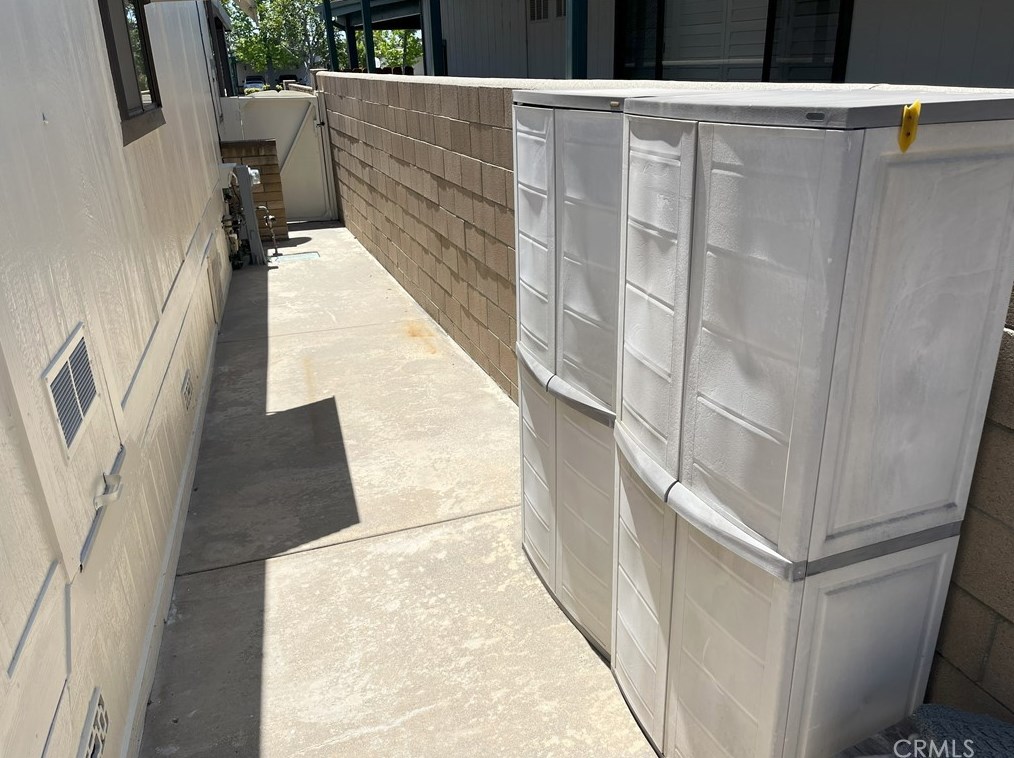 692 Forest Lake Dr, Brea CA 92821-2850 exterior