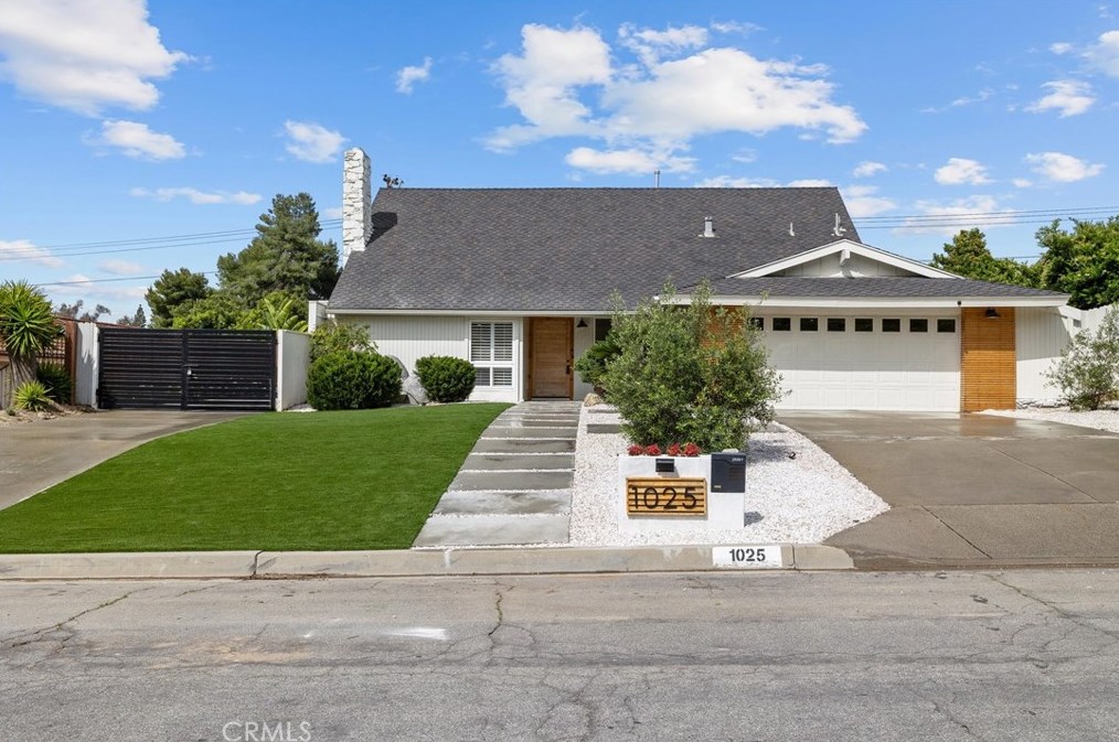 1025 Verona Dr, Fullerton CA  92835-3340 exterior