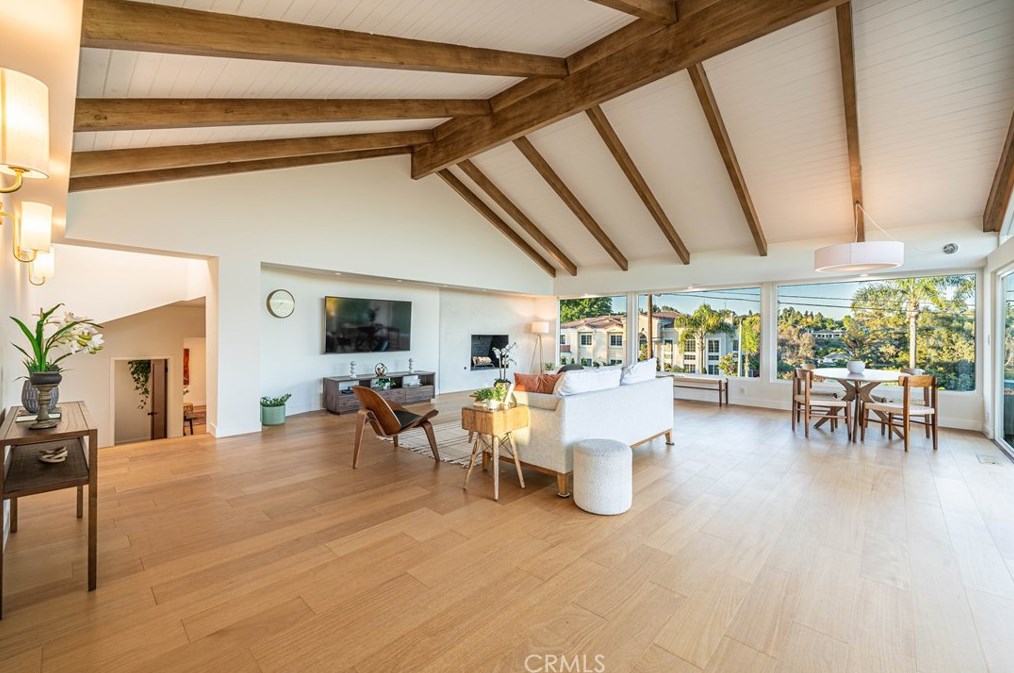 1611 Raymond Ave, Fullerton CA 92831-3820 exterior