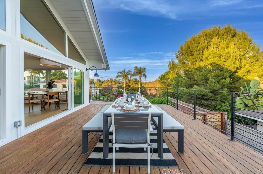 1611 Raymond Ave, Fullerton CA 92831-3820 exterior